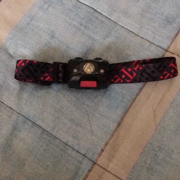 🌺 T-MOBILE TUESDAYS LED Headlamp - Picture 6 of 9